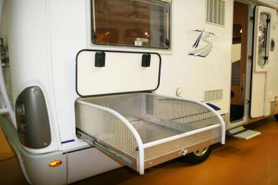 Burstner i685 front|Burstner Elegance i585|Pull down bed|Dining area with swivel seats|Side lounge|Pull out storage drawer|Rear bed|L shaped kitchen|Kitchen|