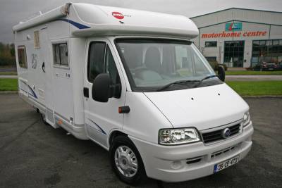 Burstner T615 2005|Burstner t615 rear fittings|Open plan t615 dining|L kitchen|French bed|Washroom|