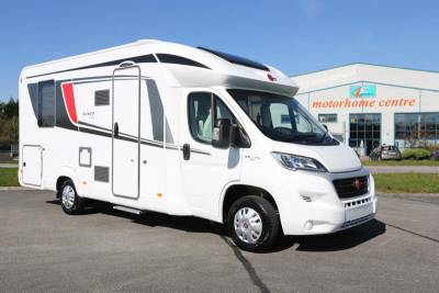 Burstner Lyseo T700|Lyseo T700 external|Lyseo T700 island bed|Lyseo T700 lounge|Washroom|Standalone shower|Foward habitation|Drop down bed|